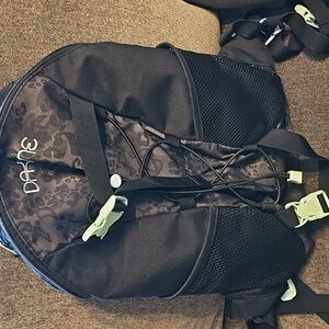 🩵Dakine Black,Gray, And Teal Backpack